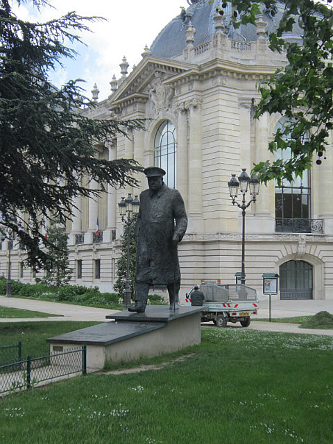 Winston Churchill Statue