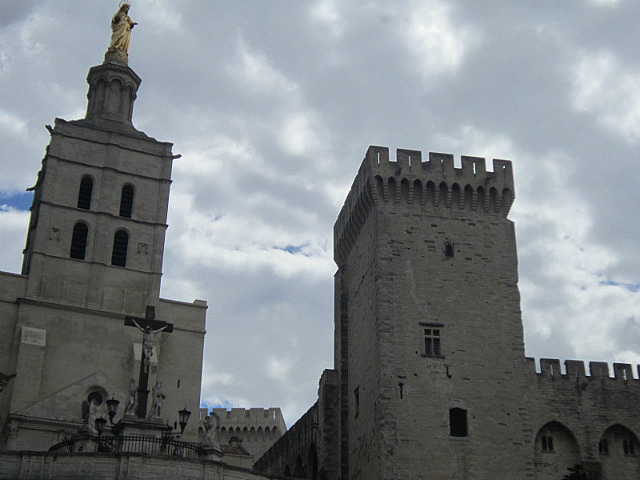 Cath&eacute;drale Notre-Dame des Doms d'Avignon